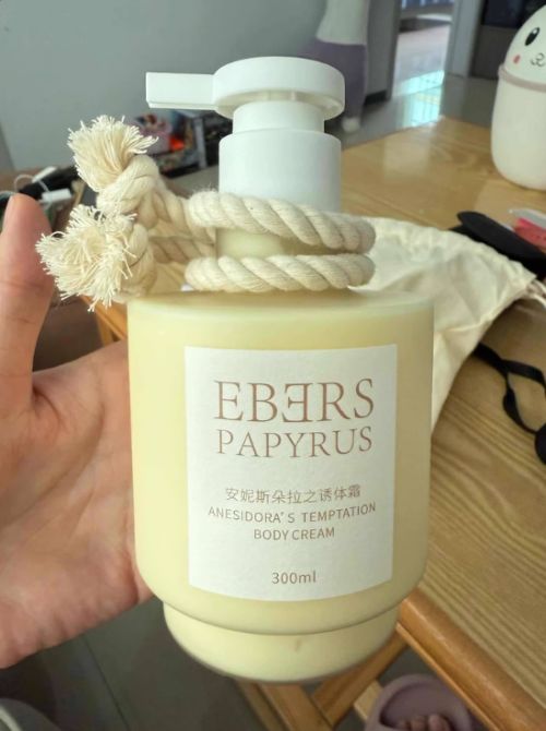 URRYN素影身体乳深层修复适配秋冬日常护肤不朽情缘电子游戏网址身体乳哪个牌子好用?S(图4) URRYN素影身体乳深层修复适配秋冬日常护肤不朽情缘电子游戏网址身体乳哪个牌子好用?S(图4)